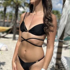 Bralette-Bikini-Top aus schimmerndem StoffBrasilianische Bikini-Hose aus schimmerndem Stoff